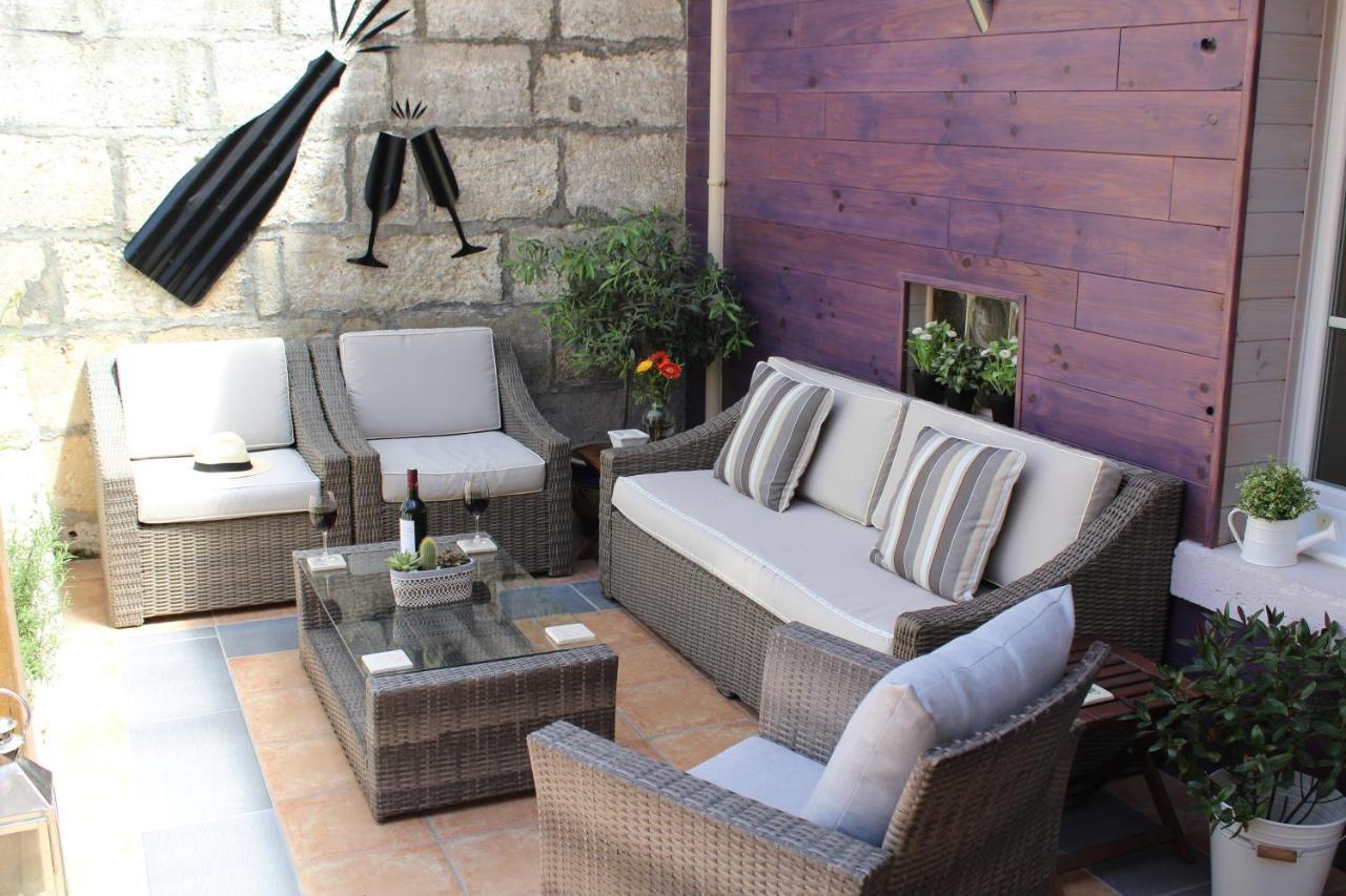 Le Patio Chambres Et Tables D'Hotes La Tour-Blanche Exteriör bild